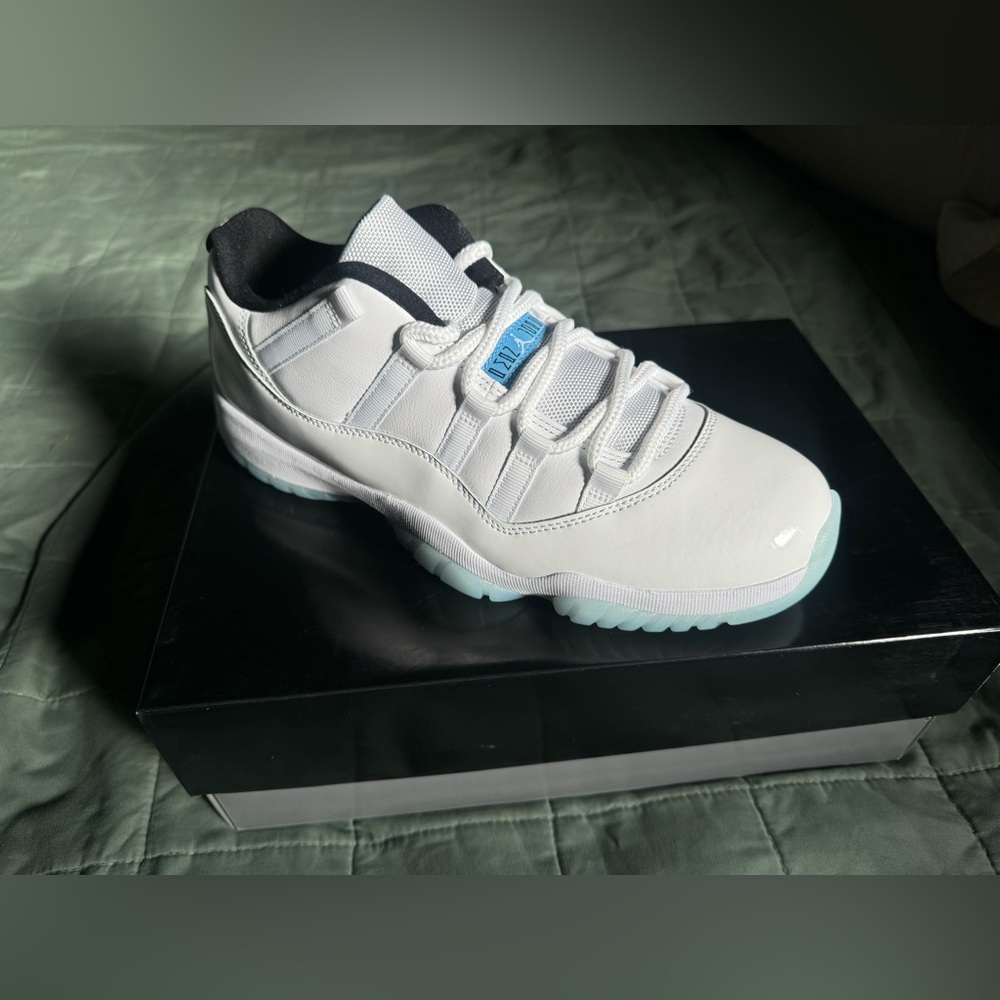 Men’s Jordan 11 Retro Low - Legend Blue (2021)